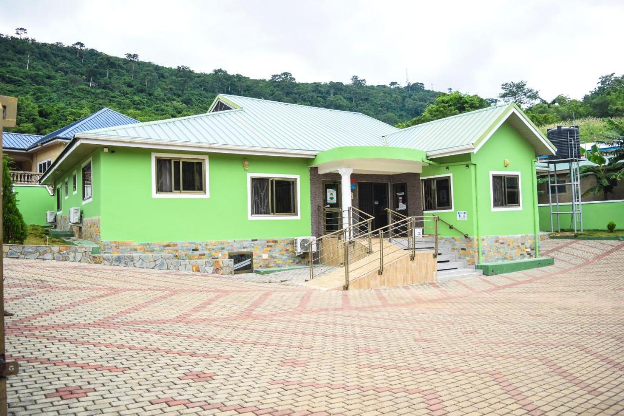 3A'S Guest House Akosombo Exterior foto