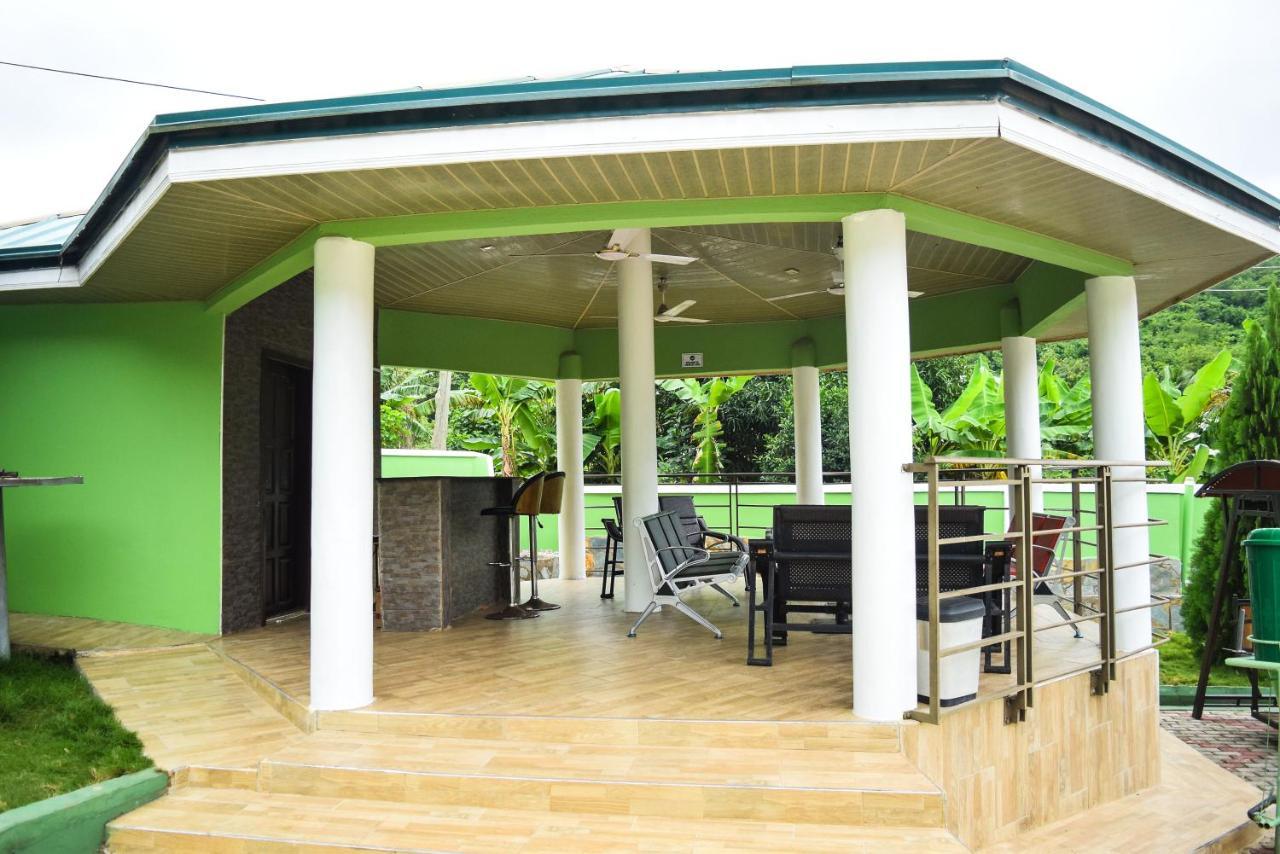 3A'S Guest House Akosombo Exterior foto