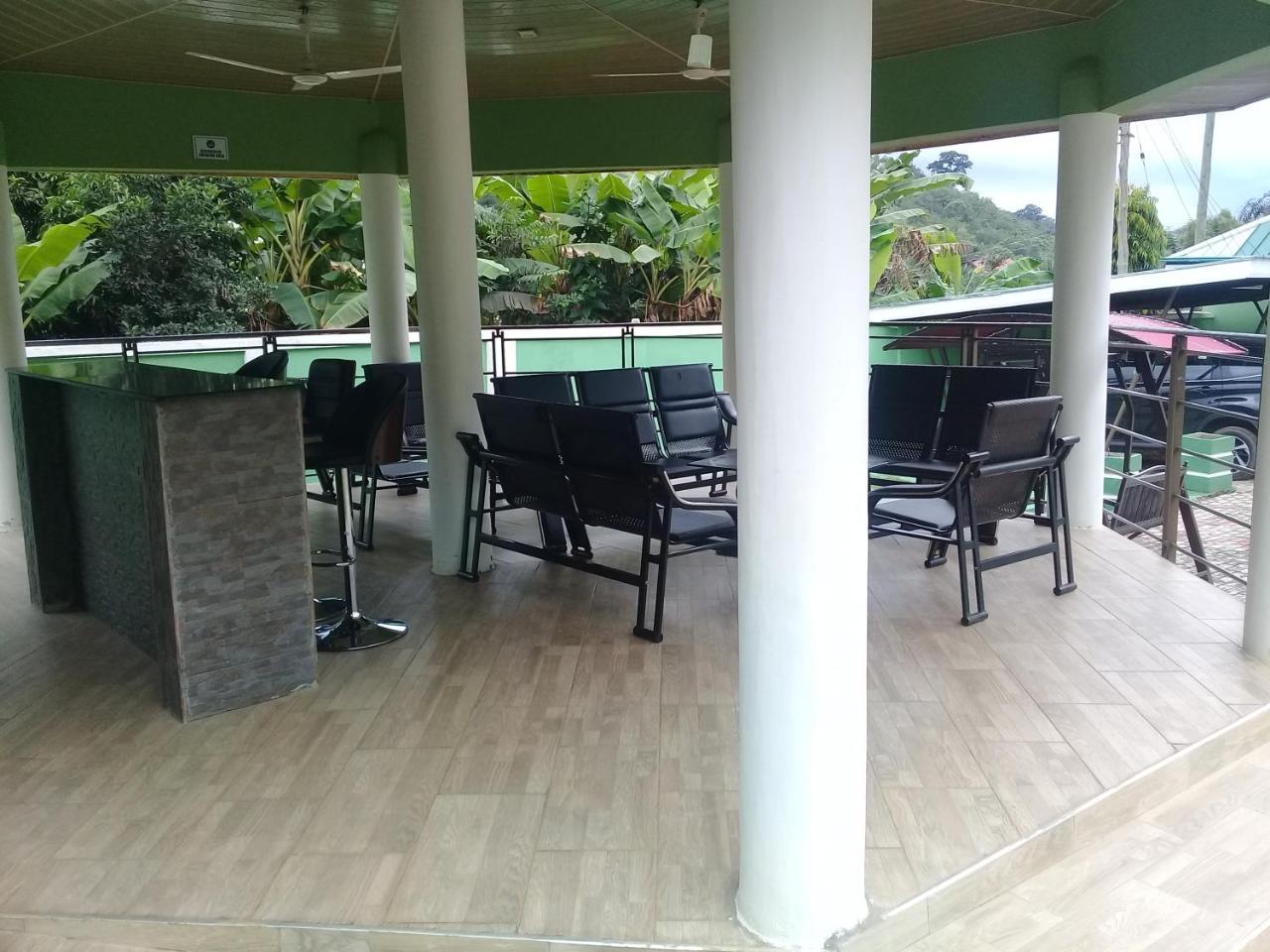 3A'S Guest House Akosombo Exterior foto