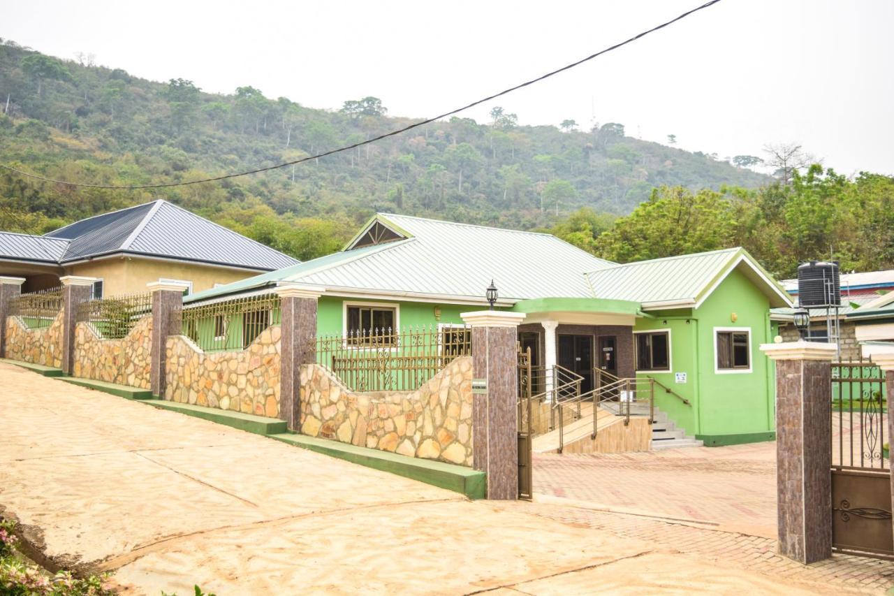 3A'S Guest House Akosombo Exterior foto